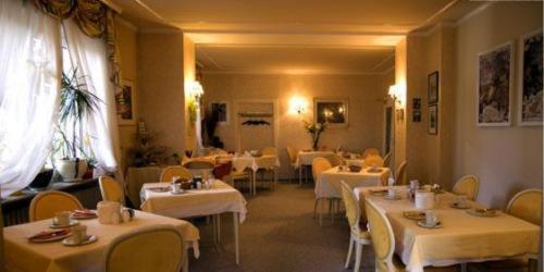 Hotel Kurpfalz Špýr Exteriér fotografie